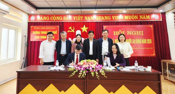 Trường trung cấp nghề GTVT Thanh Hóa tổ chức hội nghị cán bộ, viên chức người lao động năm 2026